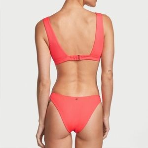 NWT Victoria's Secret Brazilian Bikini BOTTOM size small in coral